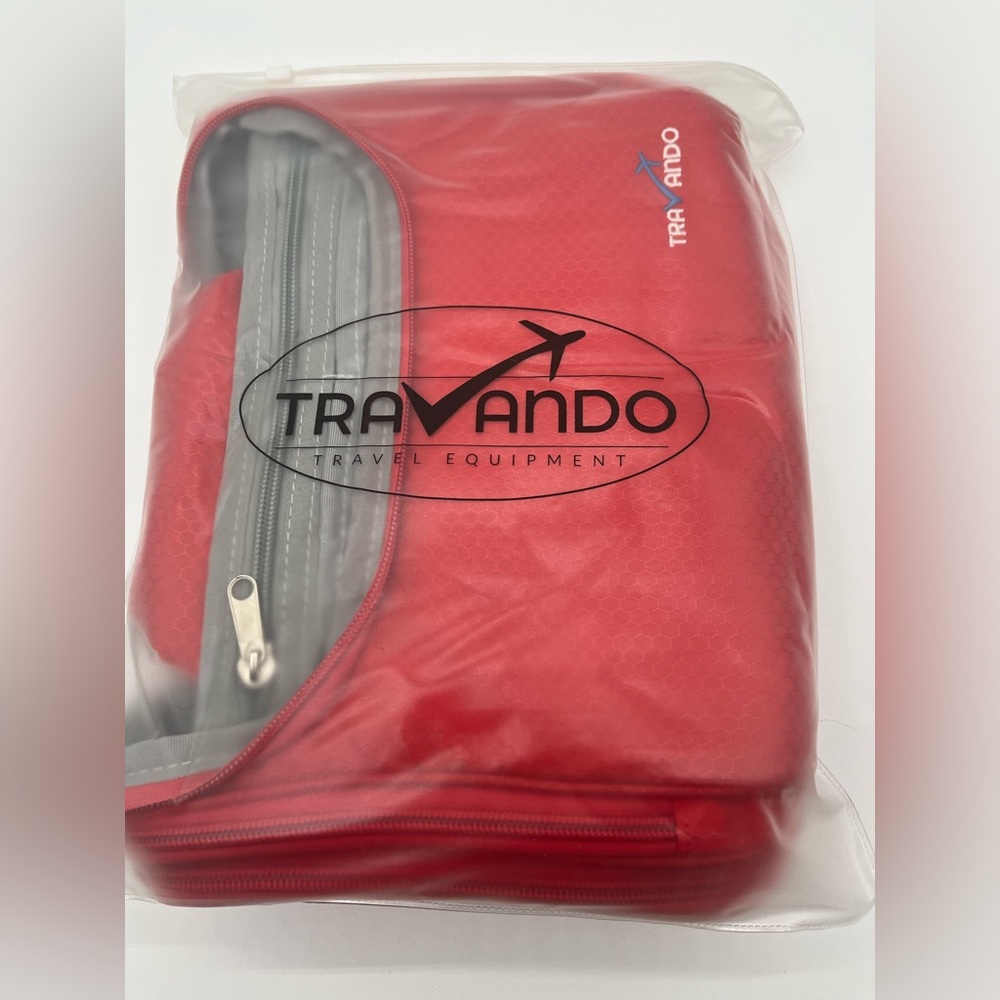 Hanging toiletry bag